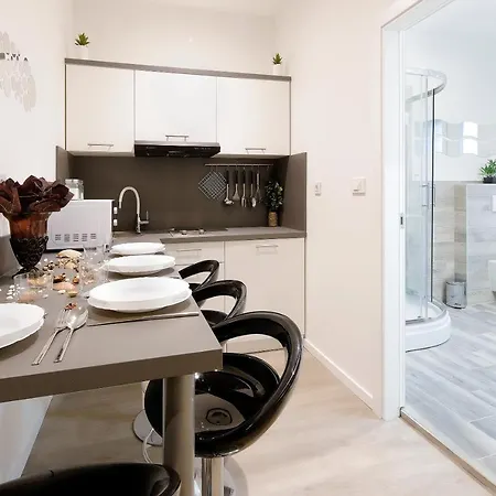 Apartments Zara Rijeka Exterior photo